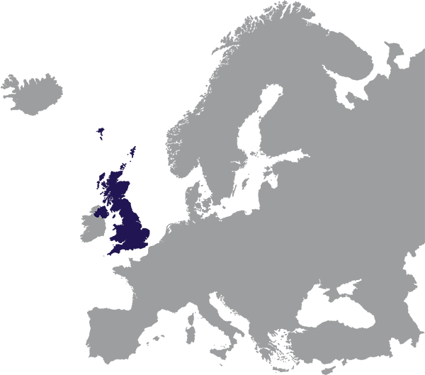 Engeland aangegeven in donkerblauw op grijze kaart van Europa - op transparante achtergrond - 600 x 529 pixels